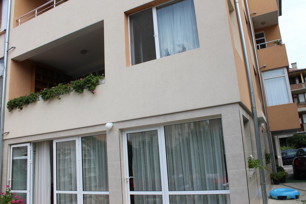 Veda Guest House Pomorie Kültér fotó