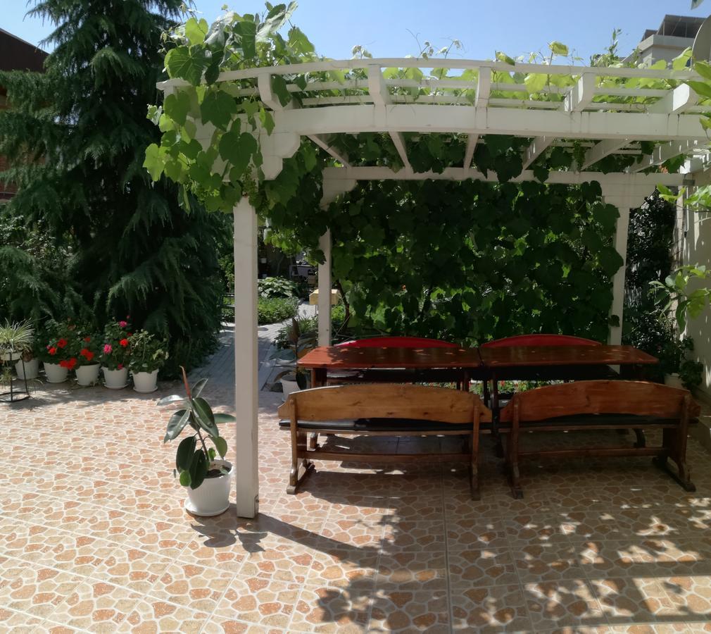 Veda Guest House Pomorie Kültér fotó