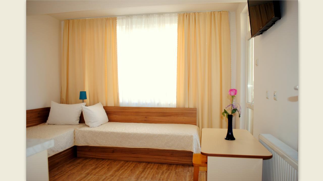Veda Guest House Pomorie Kültér fotó